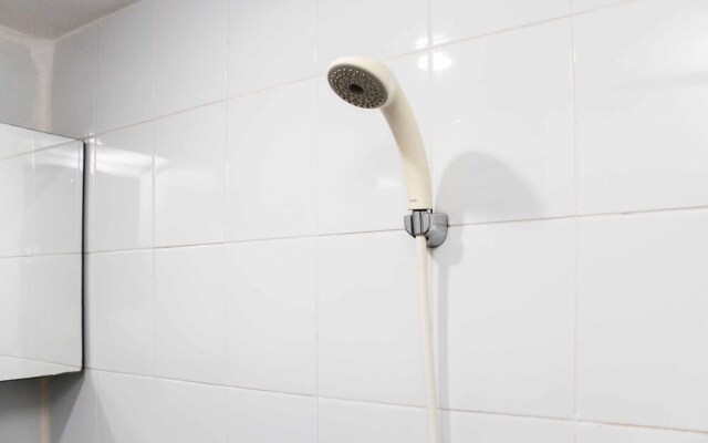 Scenic 2Br Green Pramuka City Apartment Near Mall