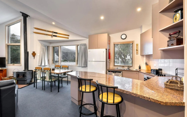 Lhotsky 2 Bedroom with fireplace and sweeping mountain view