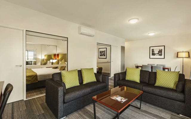 Quest Melbourne Airport