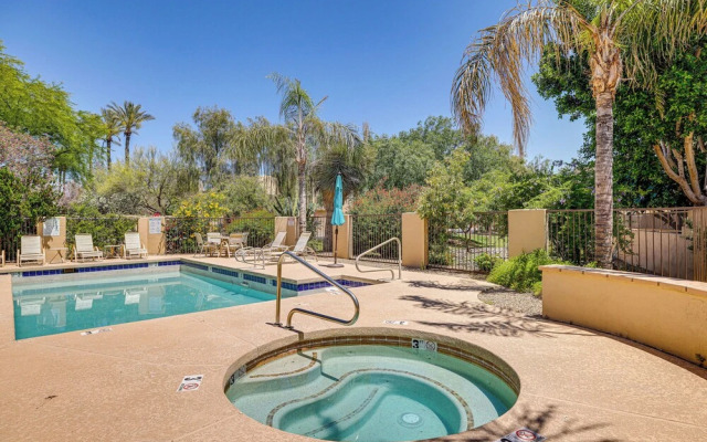 Chic Scottsdale Townhome w/ Patio & Pool Access!