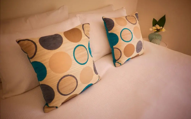 UrbanStyle Claremont Apartment