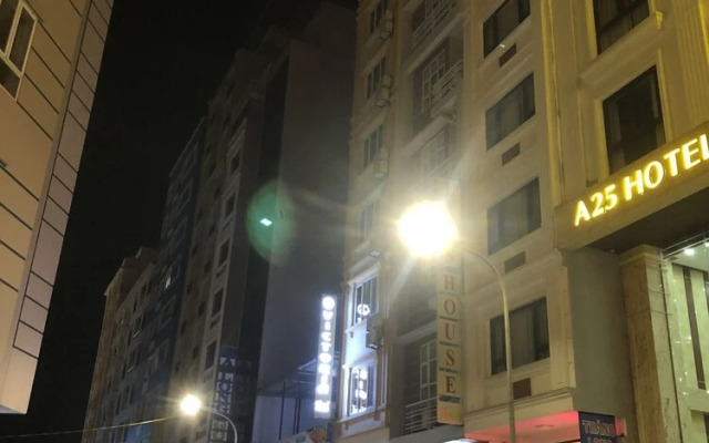 A25 Hotel - Bai Chay Ha Long