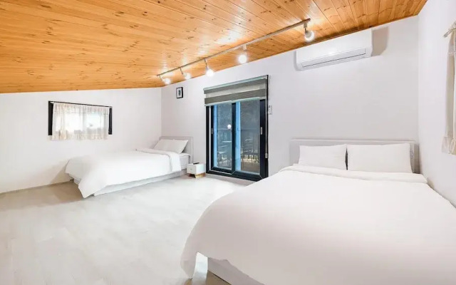 Haneulbit Private Pool Villa, Gyeongju