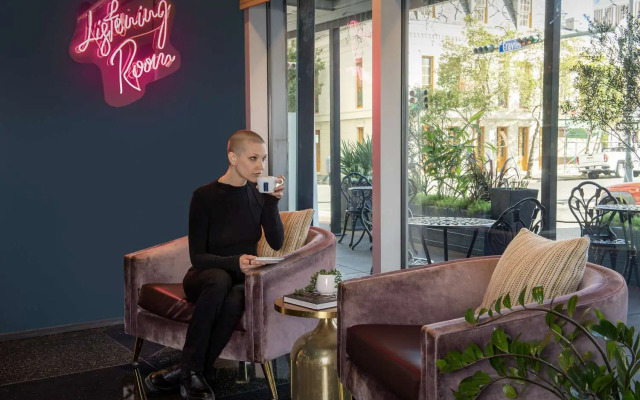 The Troubadour Hotel New Orleans