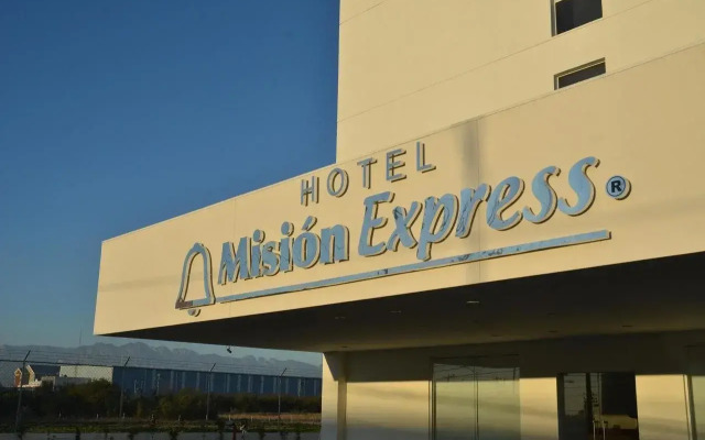 Hotel Misión Express Monterrey Aeropuerto La Fe
