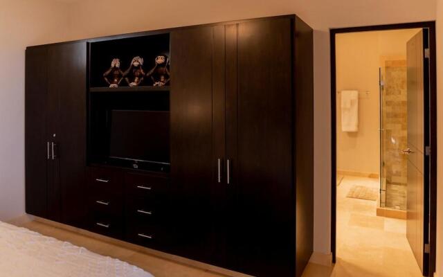 Cascadas de Pedregal 712 3 BR by Casago