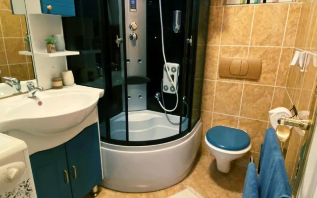 “Bear Hill” Apartments