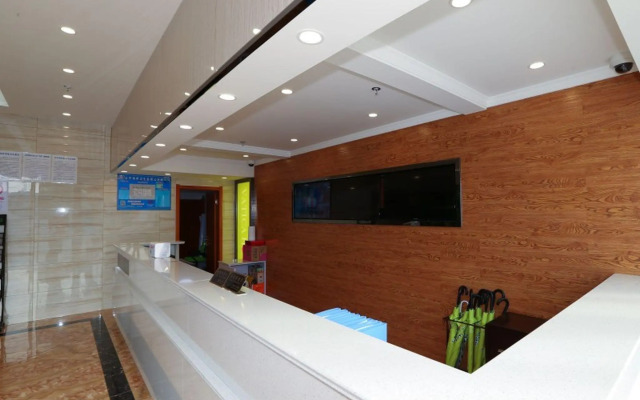 Vatica Shanghai Jinshan District Jinshan Guojishangmaocheng Weihong Road Hotel