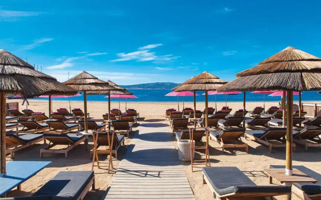 T2 en hypercentre -parking privé-clim-proche plage