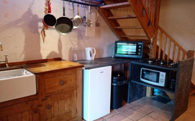 character breton cottage