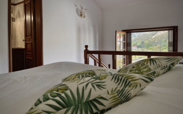 Villa Bouro - Stunning 4-bed Villa Near Geres