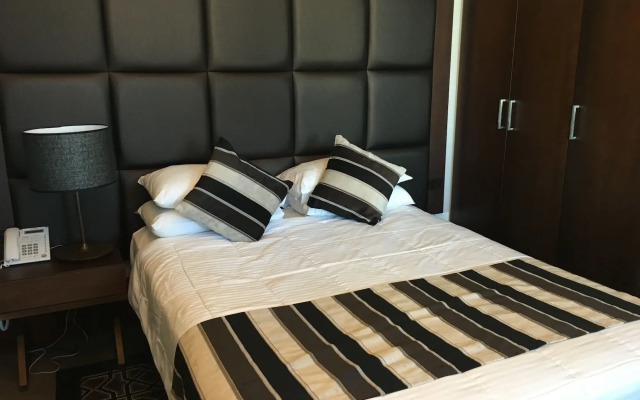 Avonmore on the Park Boutique Hotel