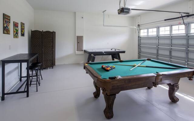 Mickeys Hideaway by VillaDirect