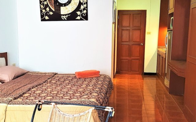 Thepthip Mansion Pattaya 5th Floor Studio Apartment