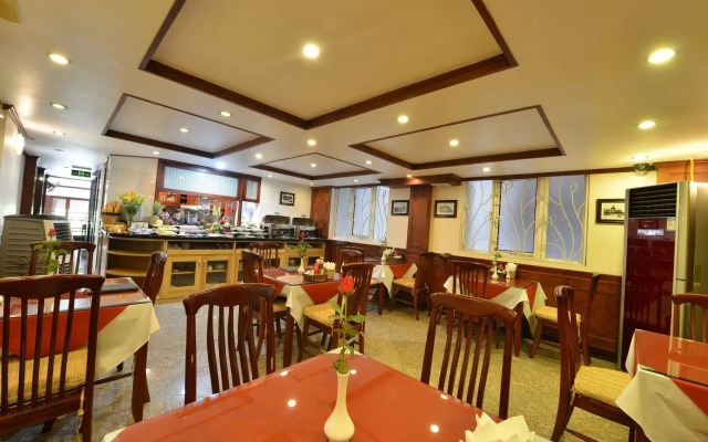Blue Ha Noi Inn Legend Hotel