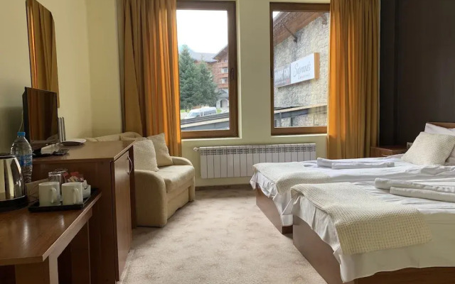 Granat Apartments