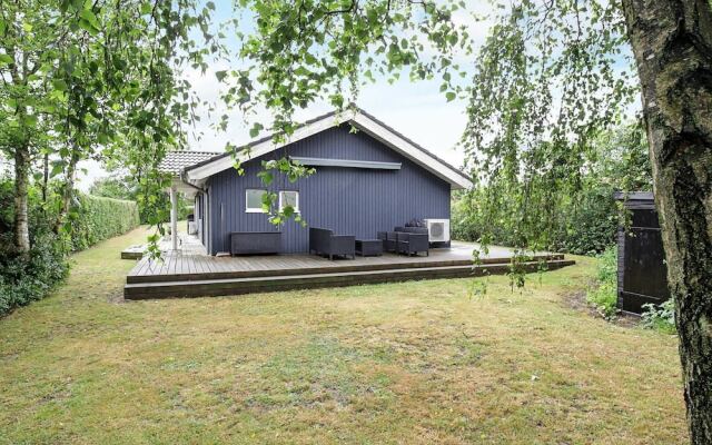 6 Person Holiday Home in Esbjerg V