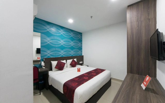 OYO Rooms OUG Plaza