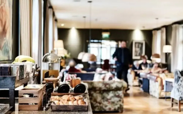 Hare And Hounds Hotel