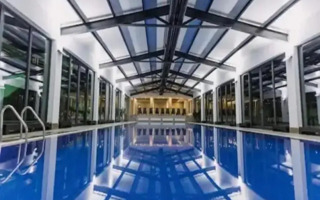 Bakuriani Crystal Resort Apartment B202