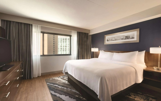 Embassy Suites by Hilton Indianapolis Downtown