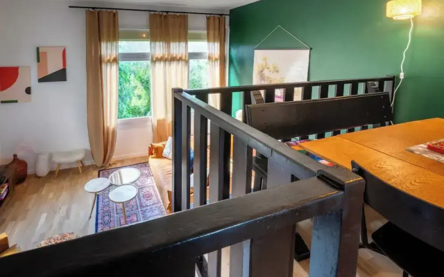 Elegant Triplex With Private Parking-2br/4p-honfleur