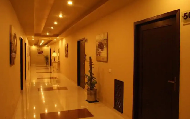 Grand Regent Hotel & Suites