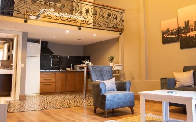 The Hera Suite Hotel