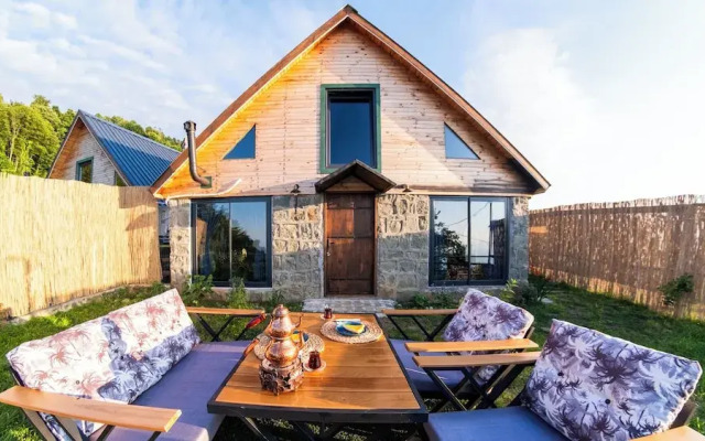 Şahmaran Bungalov