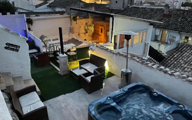 Fortress Jacuzzi Suites