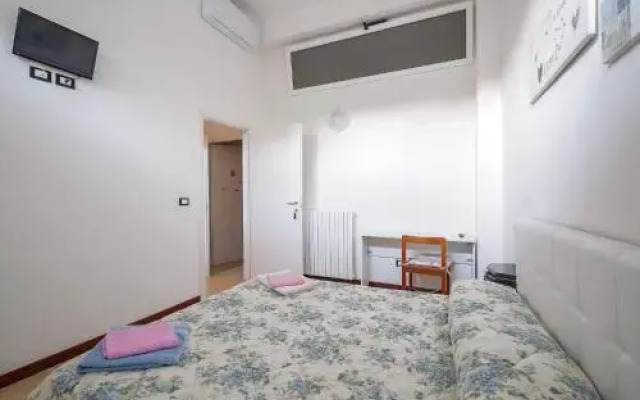 Bologna Citta Turrita Home