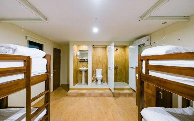 Caroline Hostel