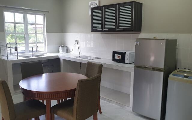 4 Bedroom Bungalow With Private Pool