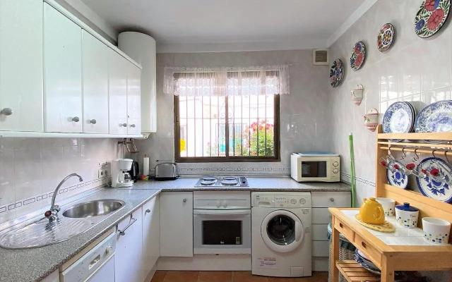 Nueva Nerja 52 Pubelo Andaluz Casasol