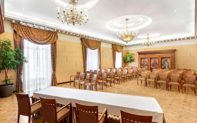 Mercure Szekesfehervar Magyar Kiraly Hotel