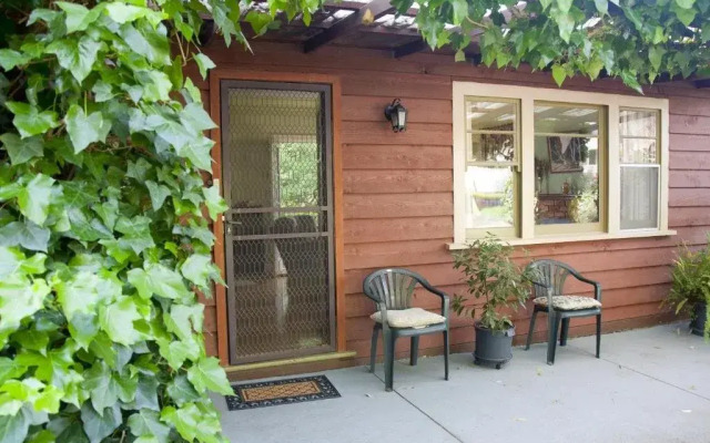 Rosella Cottage