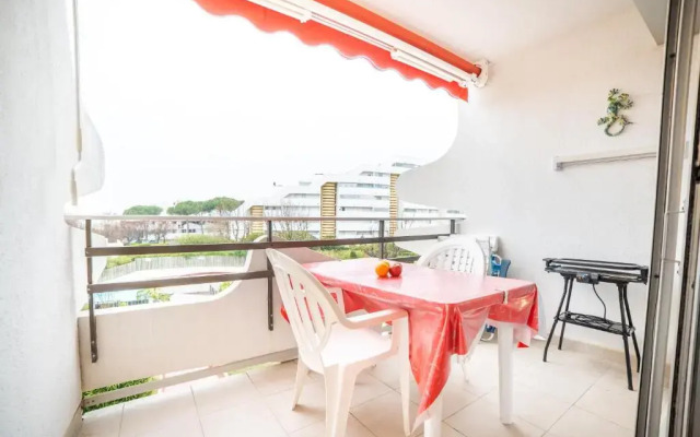 SUN7 STUDIO -FACE PLAGE- WIFI-PARKING -PISCINE - CoHôteConciergerieLaGrandeMotte