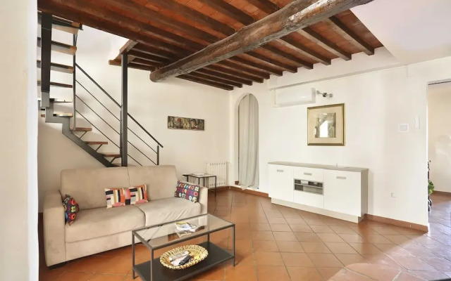 Short-let Florence Apartment Parione