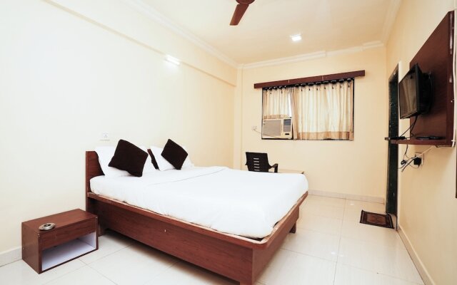 Hotel Della Comfort near Ambreshwar Shiv Mandir, Ambernath