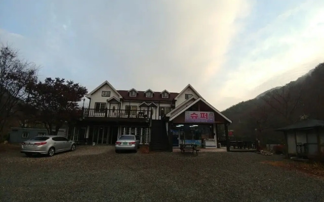 Yangsan Park Pension