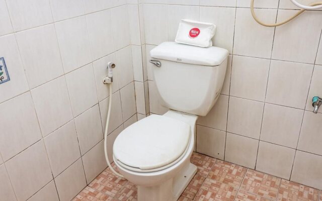 Nida Rooms Tewarit 6 Silver Bridge at Homkai Hotel