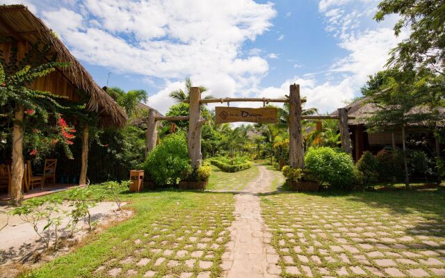 Phu Quoc Dragon Resort & Spa