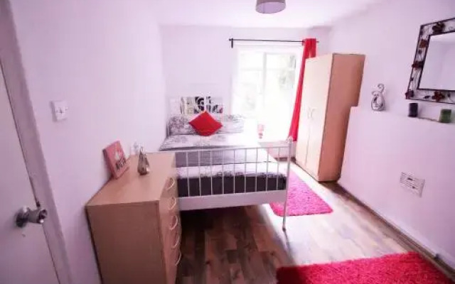 4A Fordham Guest Apartment