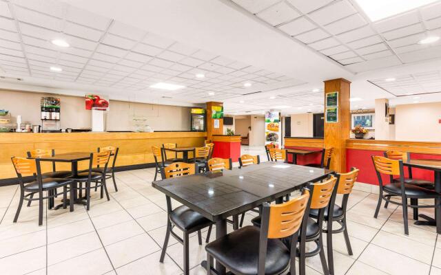 Quality Inn & Suites Orlando Airport