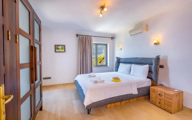 Fortuna Peninsula Apart