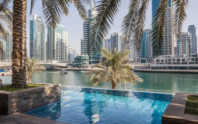 Deluxe Holiday Homes - Fairfield Tower