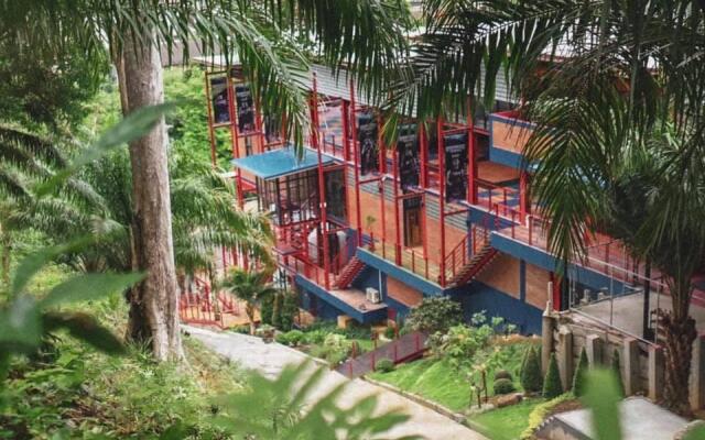 Khunsuek Muay Thai Hostel