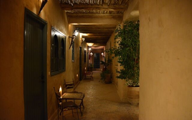 Riad Ain Khadra Khadra