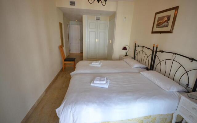 Marina Real 425