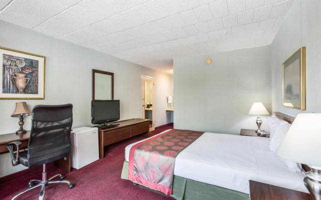 Red Carpet Inn Hazleton